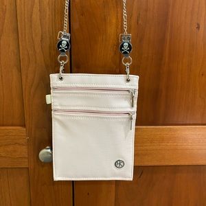 Phone purse for cross body or clip-on